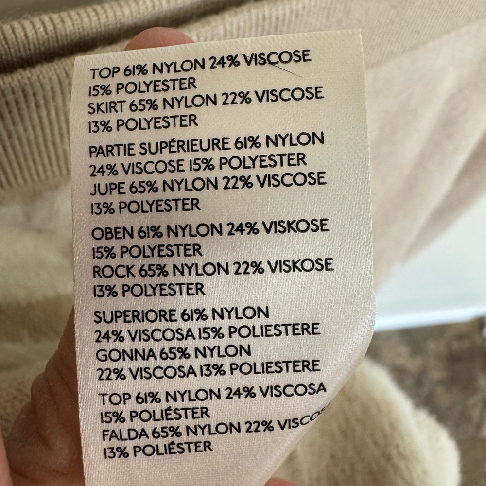 By Anthropologie Beige Mini Sweater Skirt with White Floral Knit - Picture 4 of 4